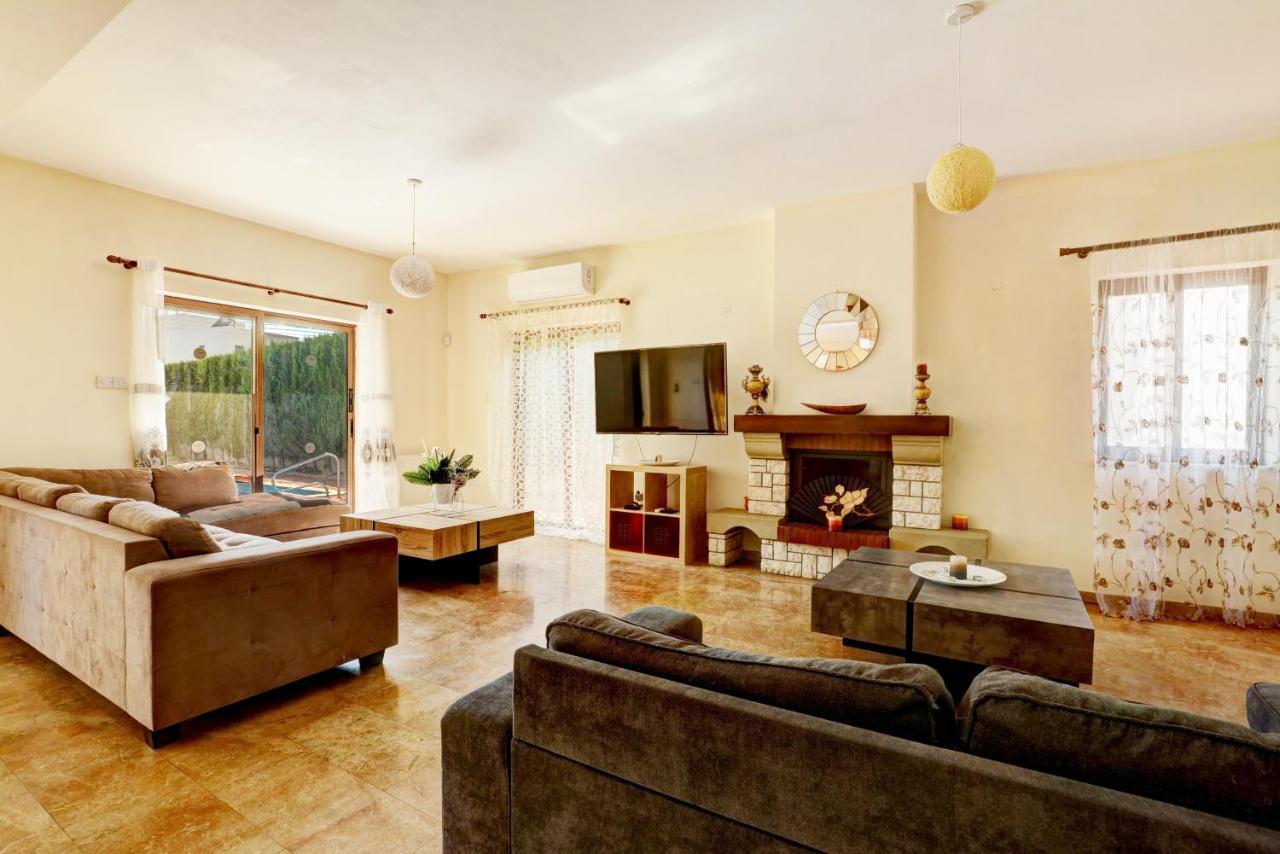 Villa Eva Ajia Napa Zewnętrze zdjęcie